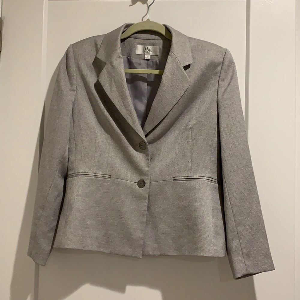 Le Suit Petite Grey Blazer